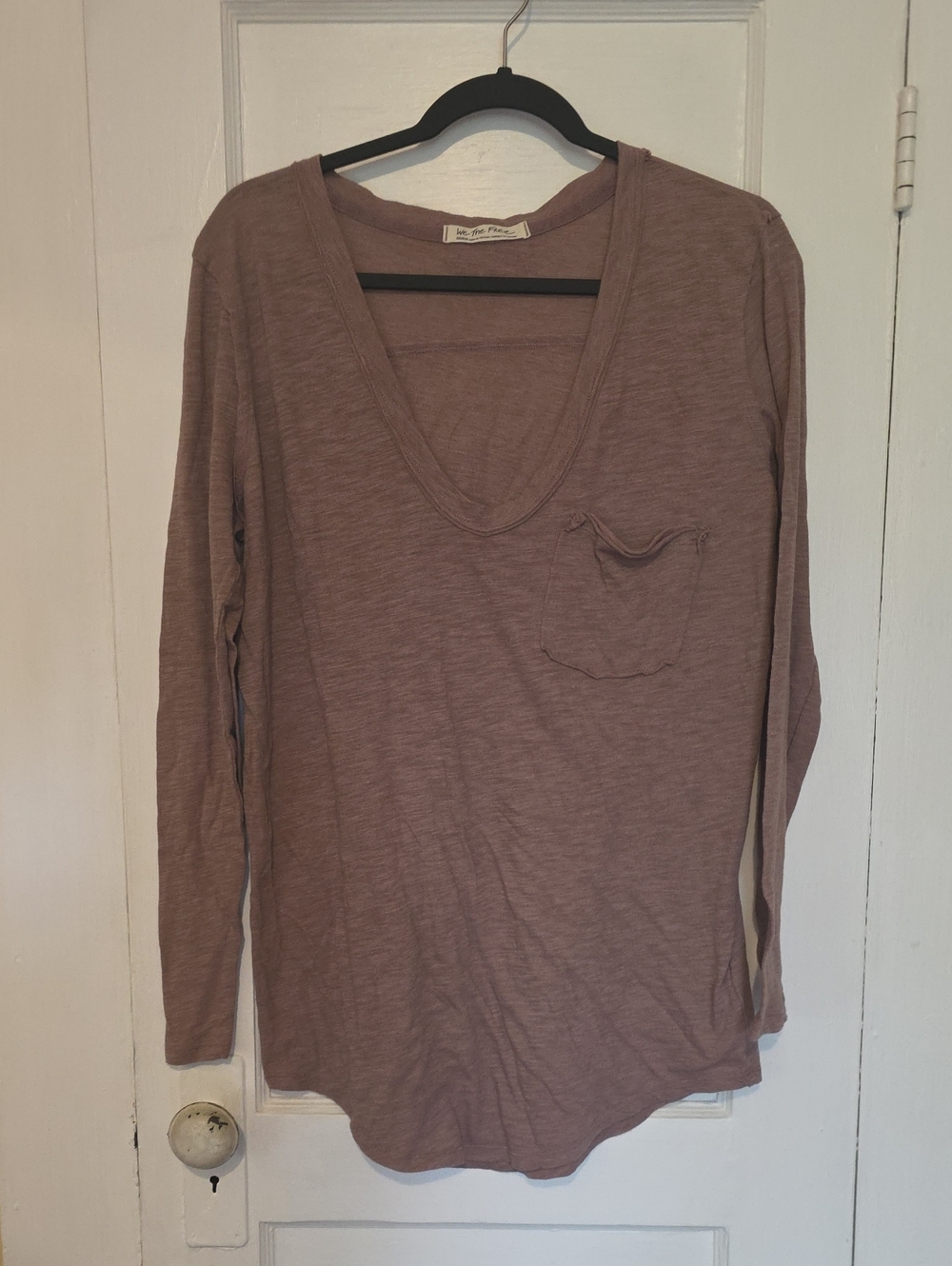 We The Free Mauve Long Sleeve V-Neck Pocket Top